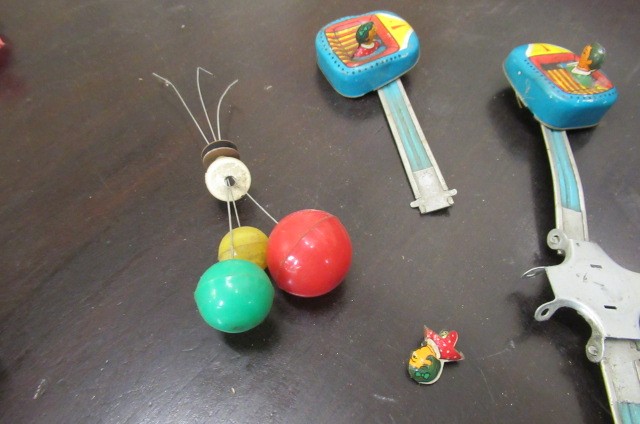 TIN PLATE MUSICAL MERRY GO ROUND TOY Image