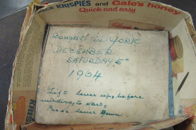 TIN PLATE MUSICAL MERRY GO ROUND TOY Image