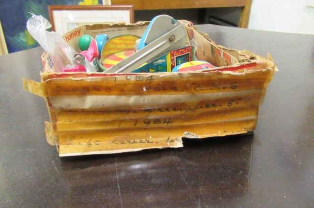 TIN PLATE MUSICAL MERRY GO ROUND TOY Image