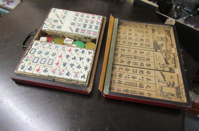 VINTAGE MAHJONG SET Image