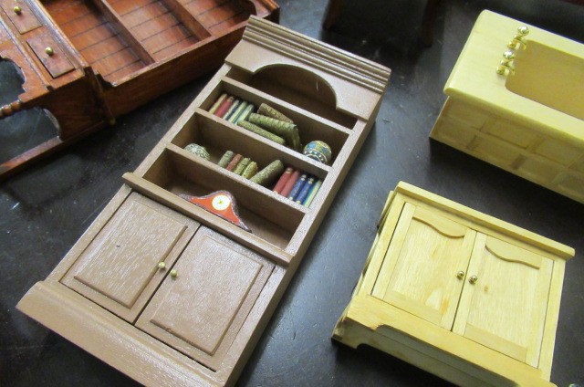 BOX OF DOLLS HOUSE FURNITURE Image