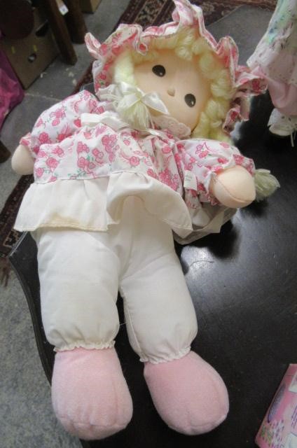 FOUR MODERN DOLLS Image