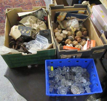 TWO BOXES OF VINTAGE GLASS AND OTHER DOOR HANDLES Image