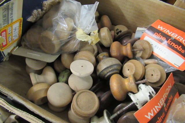 TWO BOXES OF VINTAGE GLASS AND OTHER DOOR HANDLES Image