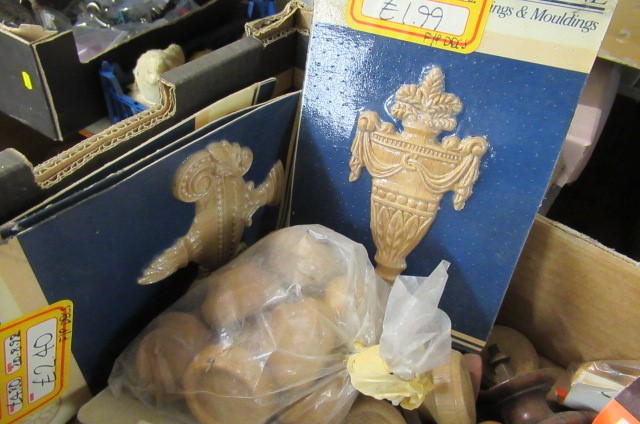 TWO BOXES OF VINTAGE GLASS AND OTHER DOOR HANDLES Image
