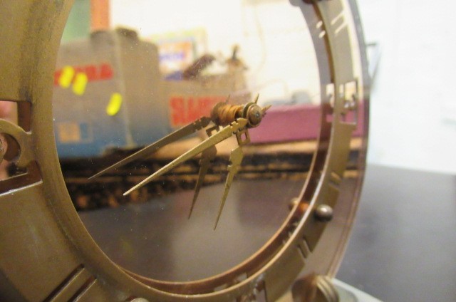 SMITHS WIND UP MANTEL CLOCK Image