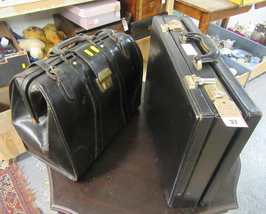 GLADSTONE BAG AND A BRIEFCASE Image