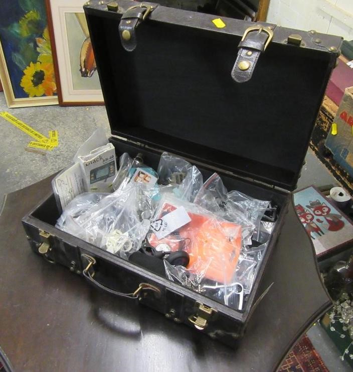 LEATHER CASE OF MISCELLANEOUS ITEMS INCLUDING TOOLS Image