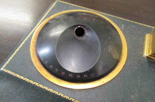 ESTERBROOK DESK STAND Image