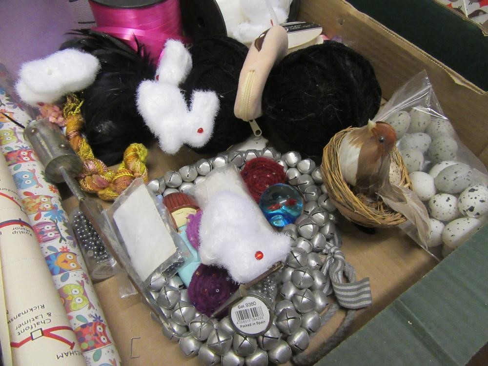 TWO BOXES OF CHRISTMAS DECORATIONS AND CRAFT ITEMS Image