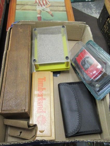 VINTAGE GAMES AND A FIGURINE Image