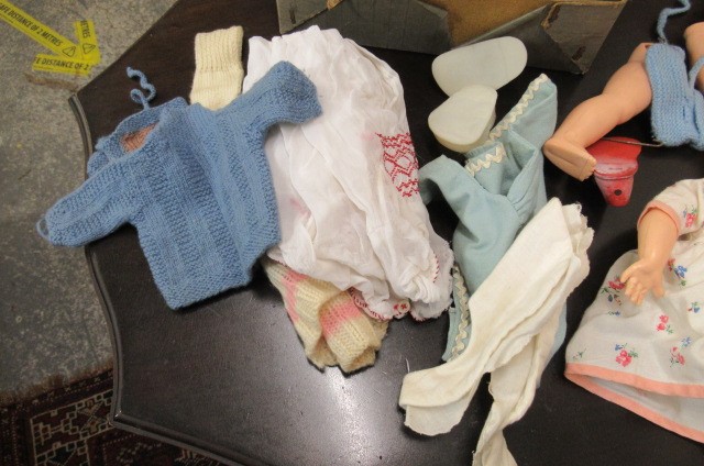 BOX OF DOLLS CLOTHES ETC Image