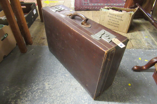 TWO VINTAGE SUITCASES Image