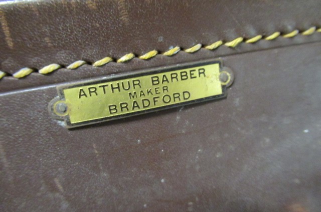 TWO VINTAGE SUITCASES Image