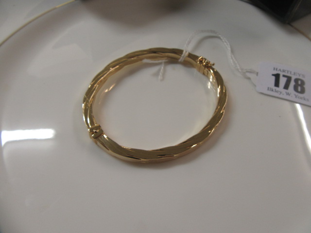 9CT GOLD BANGLE   8.5 GMS Image
