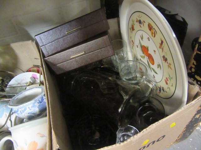 BOX OF MISCELLANEOUS ITEMS AND A BOX OF GLASS INCLUDING WEBB CRYSTAL Image