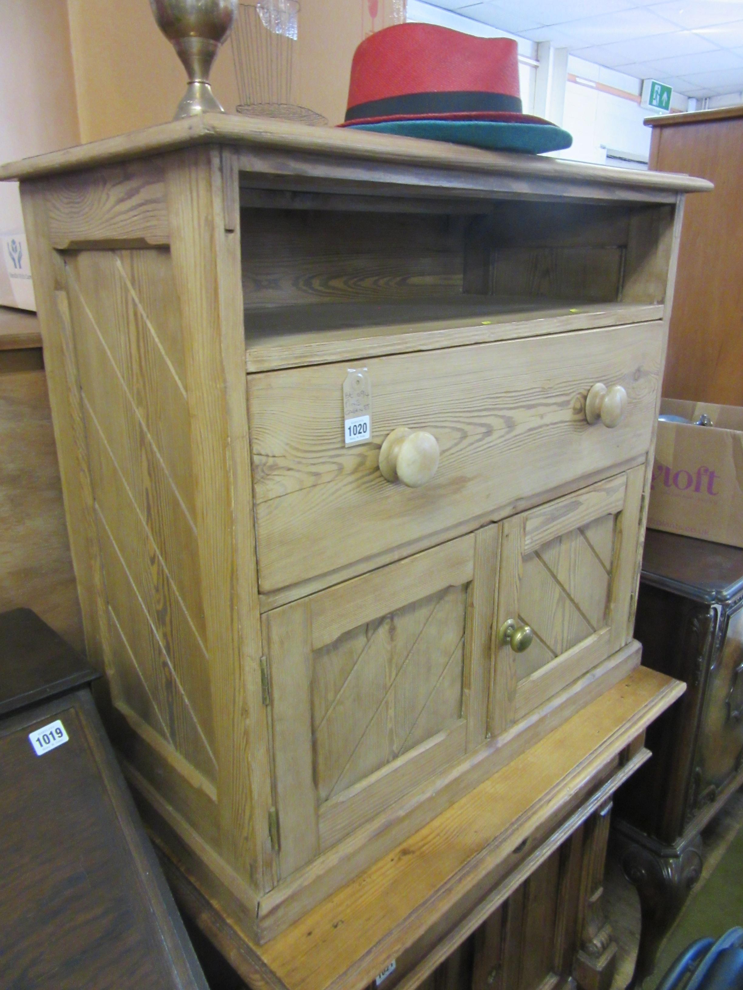 PINE CABINET Image