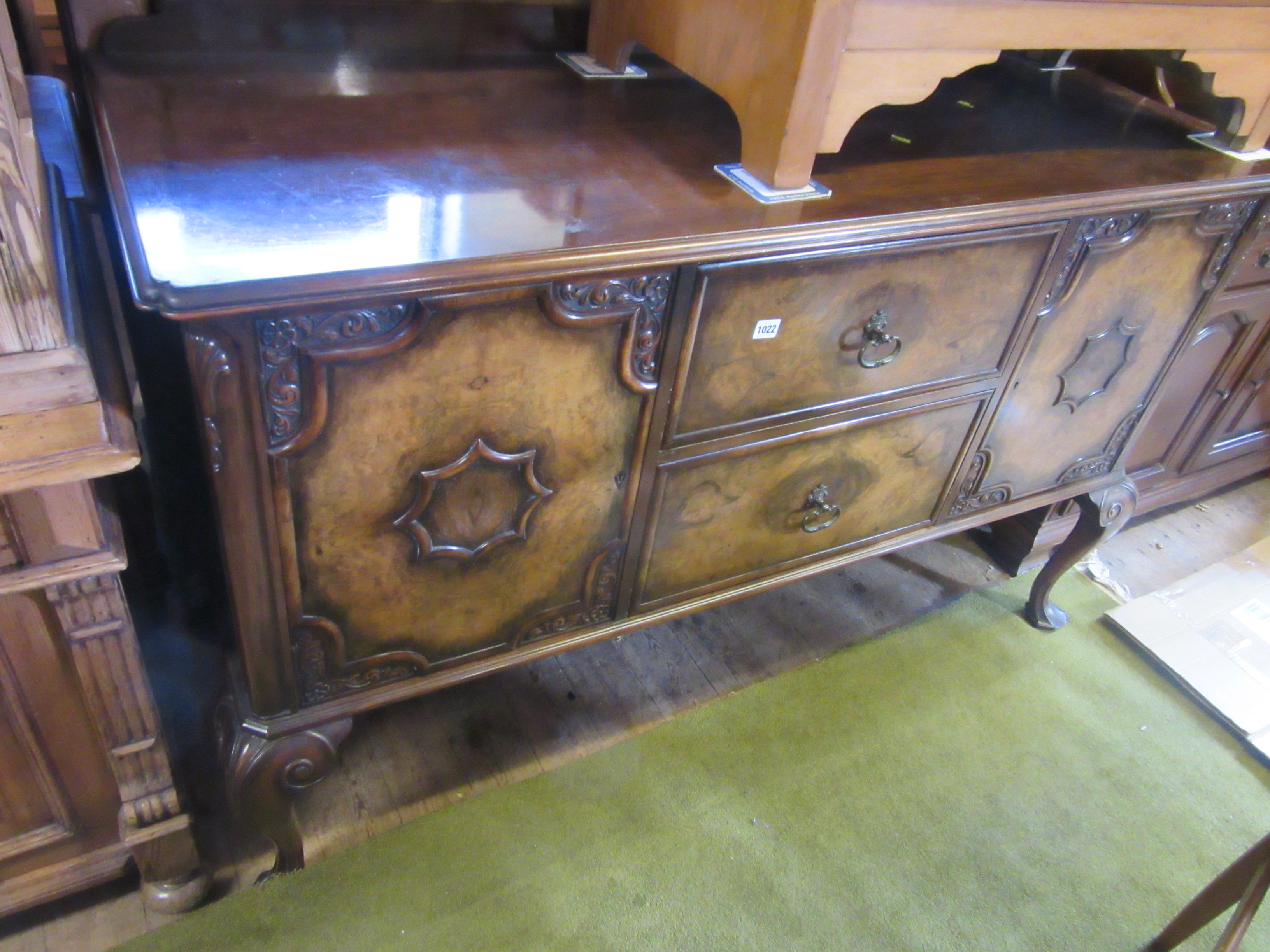 WALNUT SIDEBOARD Image