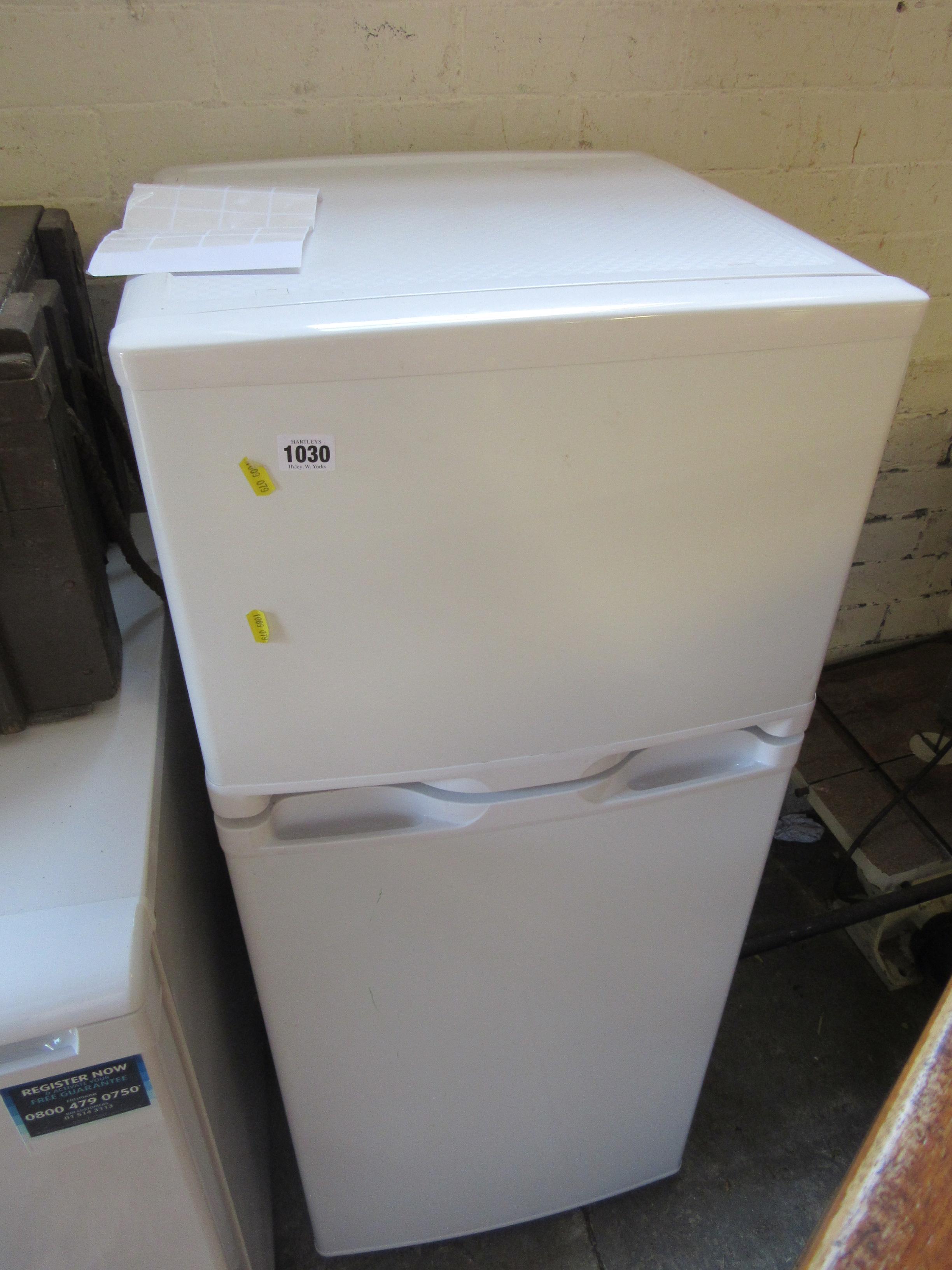 FRIDGE FREEZER Image