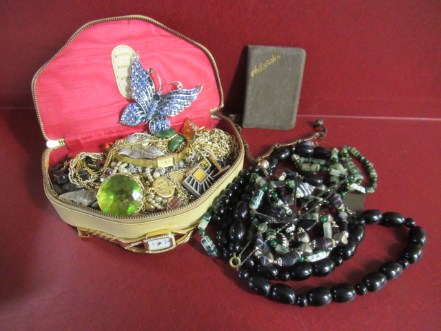 BOX OF COSTUME JEWELLERY Image