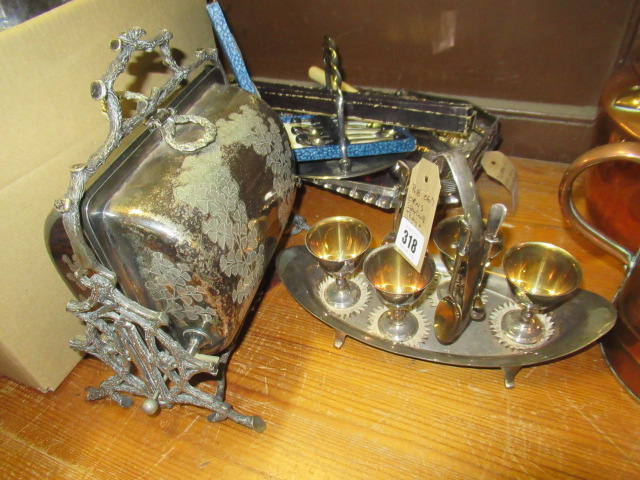 EPNS TRAY AND EGG CRUET Image