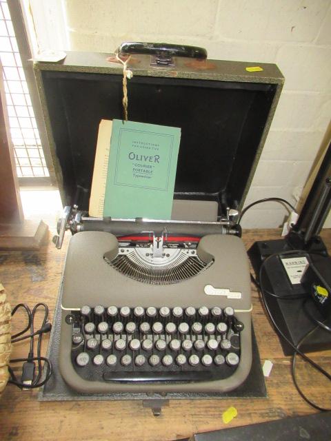 OLIVER TYPEWRITER Image