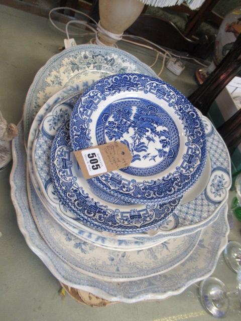 QUANTITY OF BLUE AND WHITE CERAMICS Image