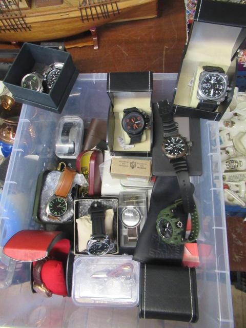 LARGE BOX OF ASSORTED WATCHES Image