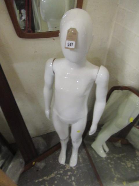 CHILD MANNEQUIN Image