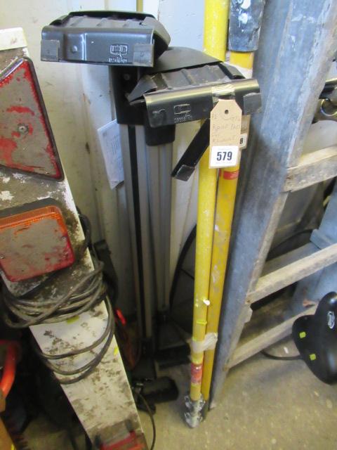 ROOF BARS FOR RENAULT MEGANE Image