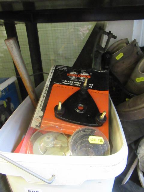 BOX OF TOOLS Image