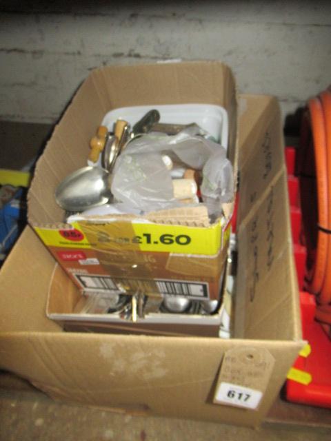 BOX OF MIXED CUTLERY Image