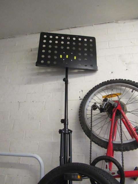 MUSIC STAND Image