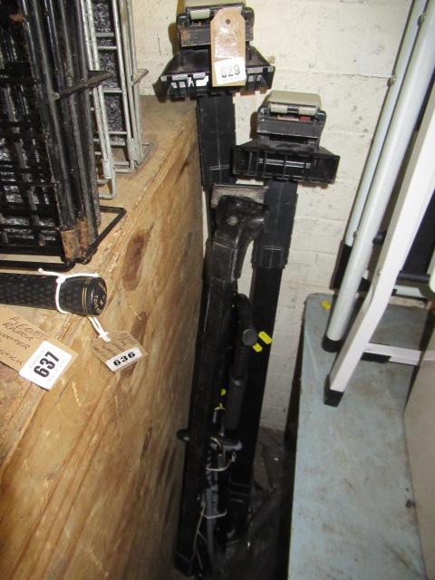 TWO SETS OF CAR ROOF BARS AND TREKKING POLES Image