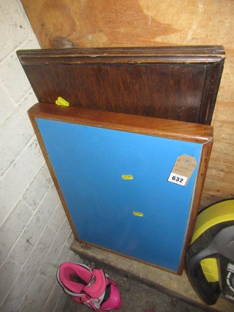 TWO FOLDING TRAYS Image