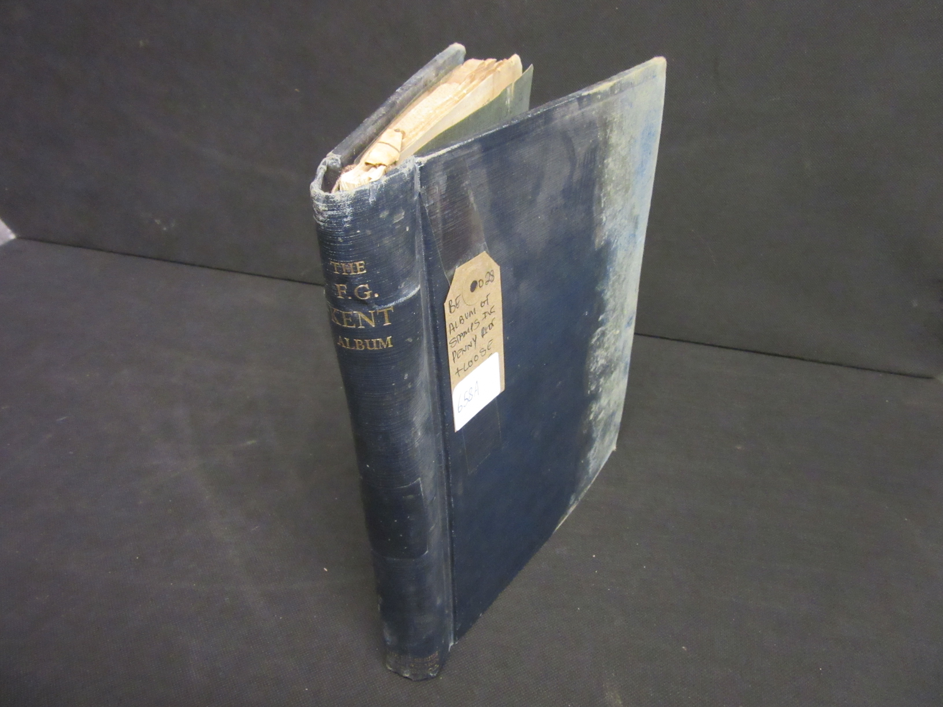 ALBUM OF STAMPS INCLUDING PENNY REDS AND LOOSE STAMPS Image