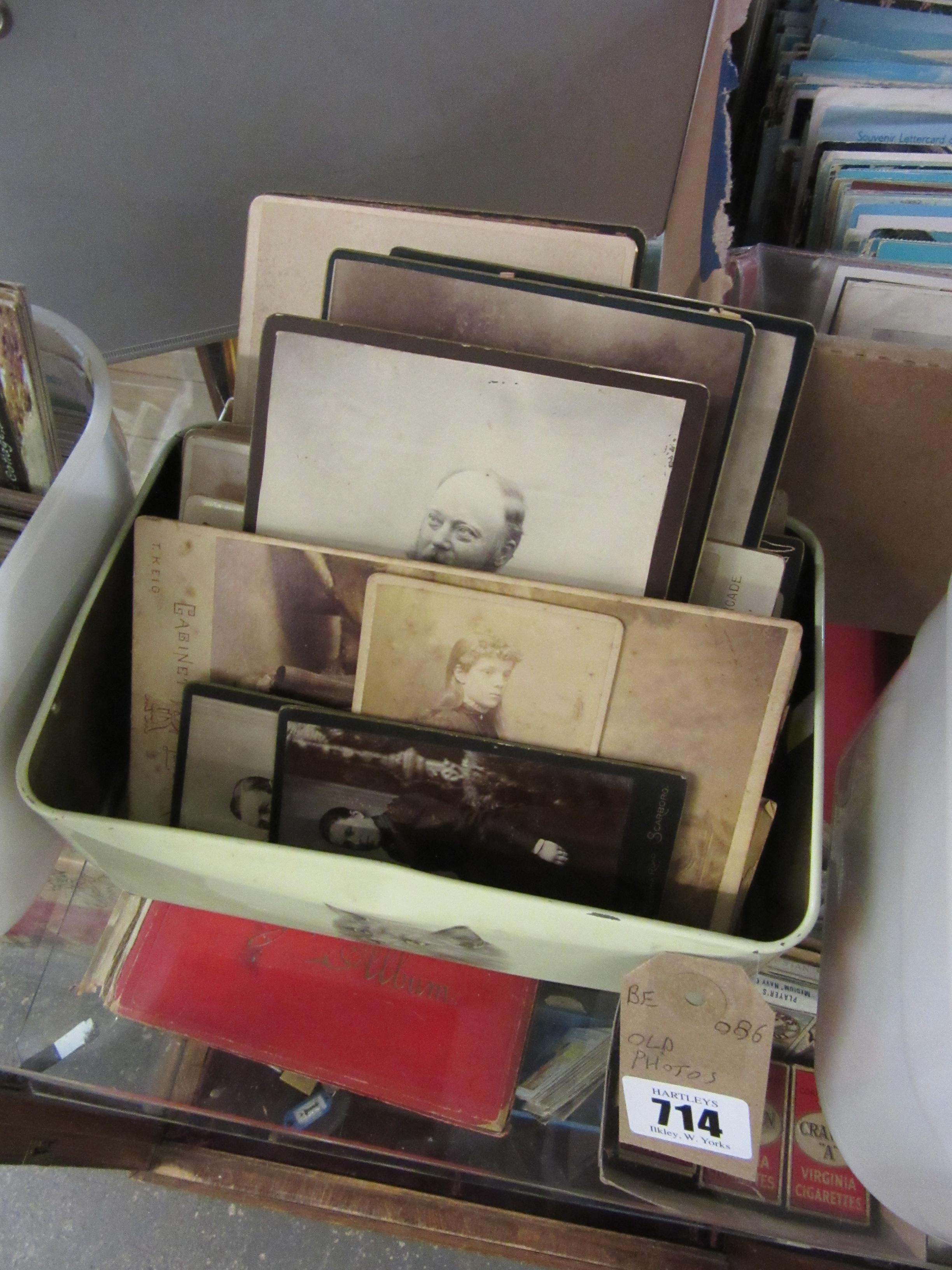 TIN OF VICTORIAN PHOTOGRAPHS Image