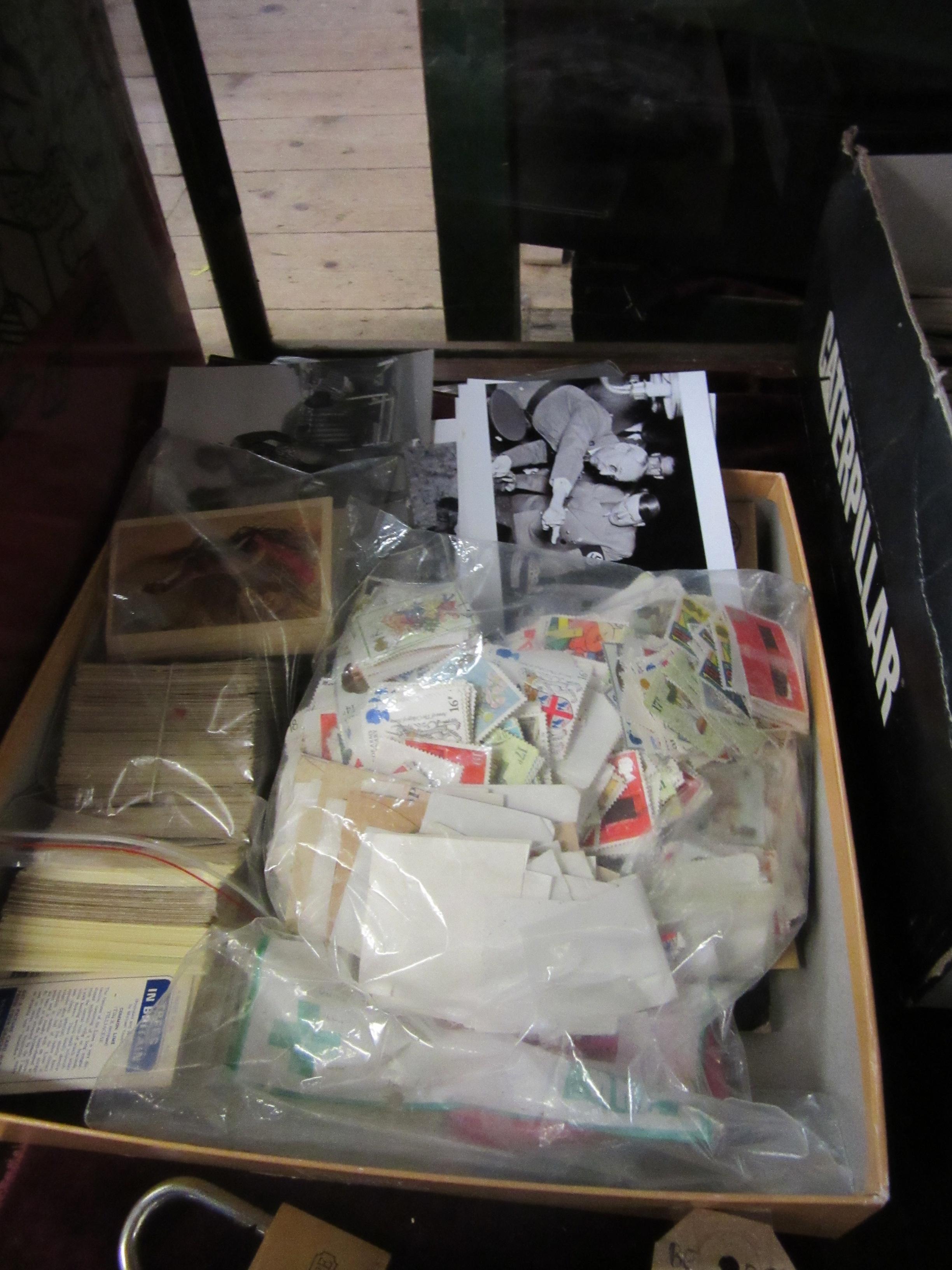 CIGARETTE CARDS, PHOTOS AND STAMPS ETC Image