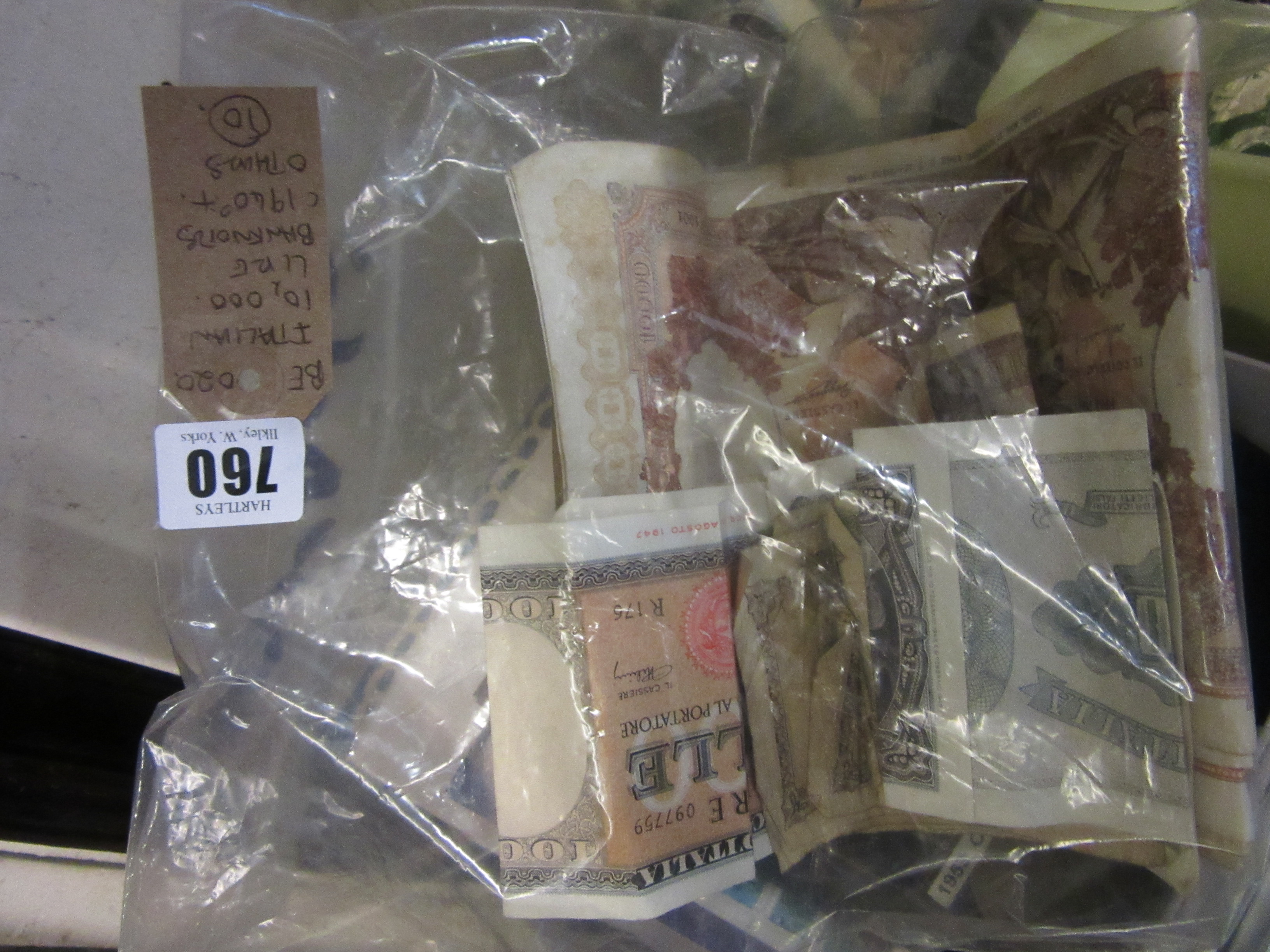 ITALIAN TEN THOUSAND LIRA BANK NOTES CIRCA 1940 AND OTHERS Image