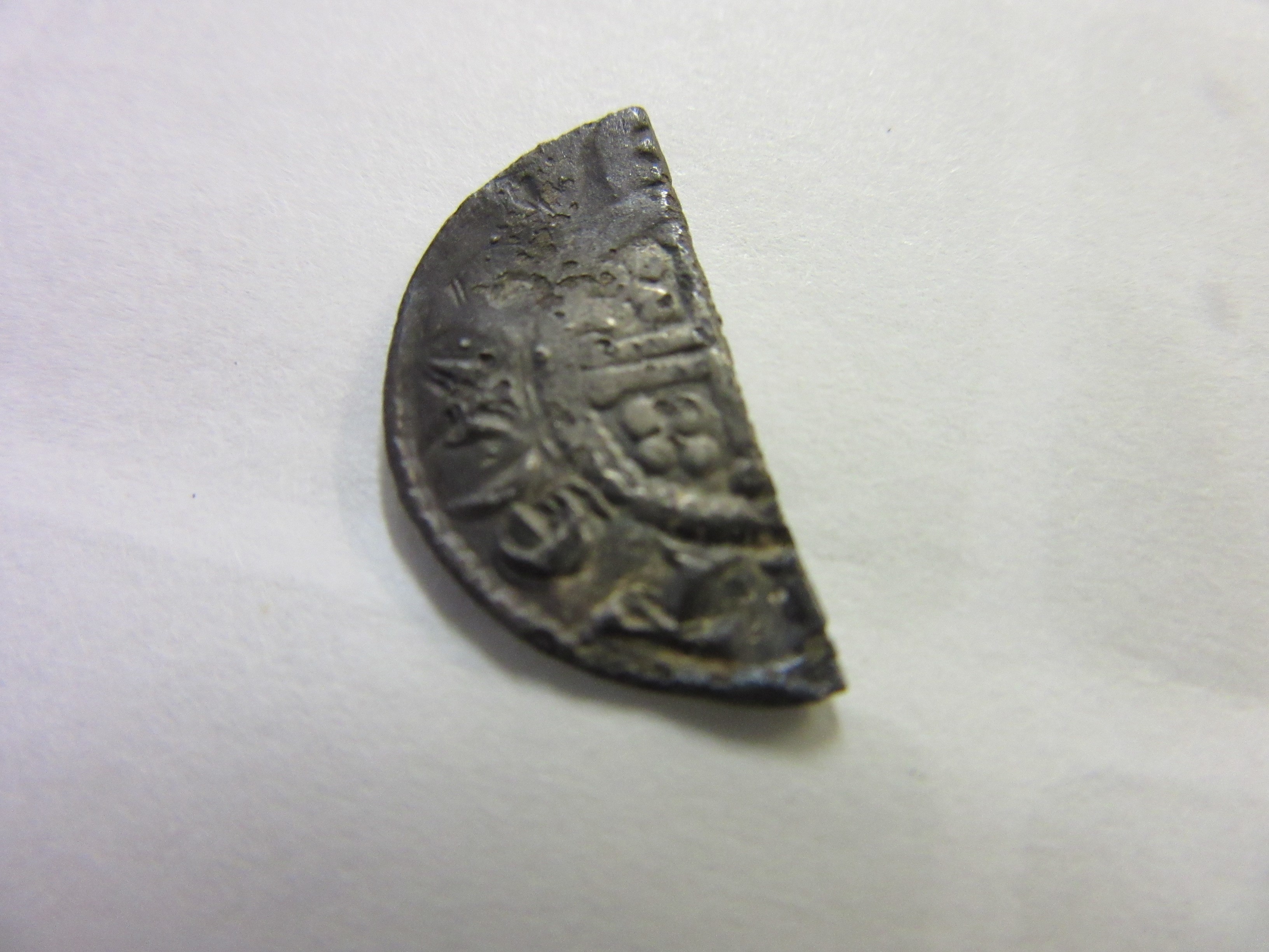 SILVER MEDIEVAL BRITISH COINS AND A CASED COIN Image