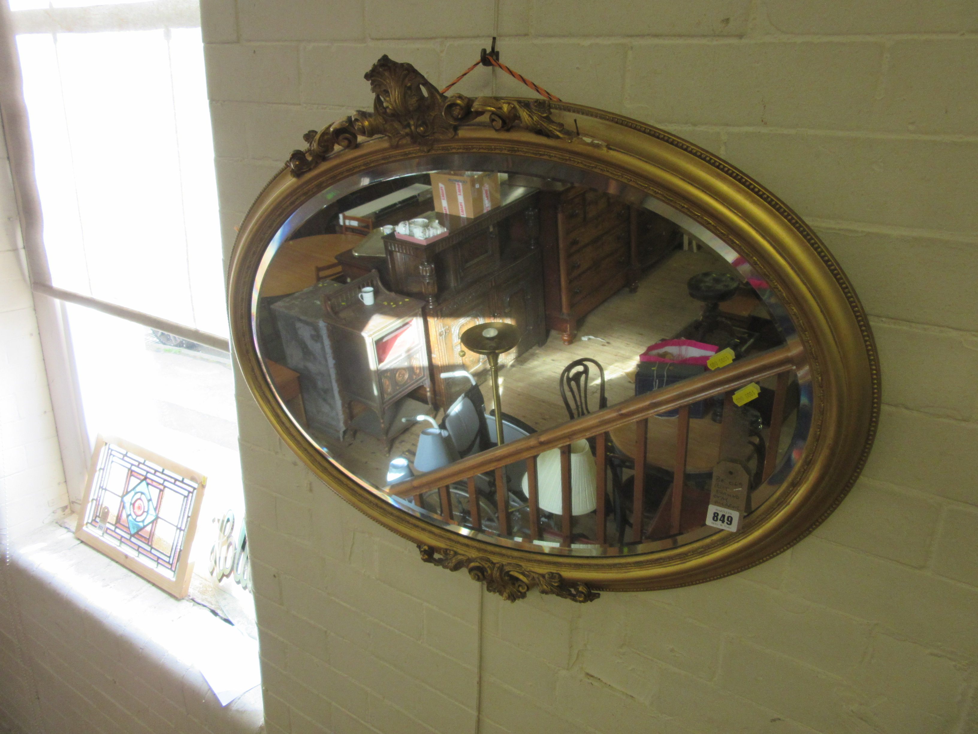 GILT FRAMED OVAL MIRROR Image