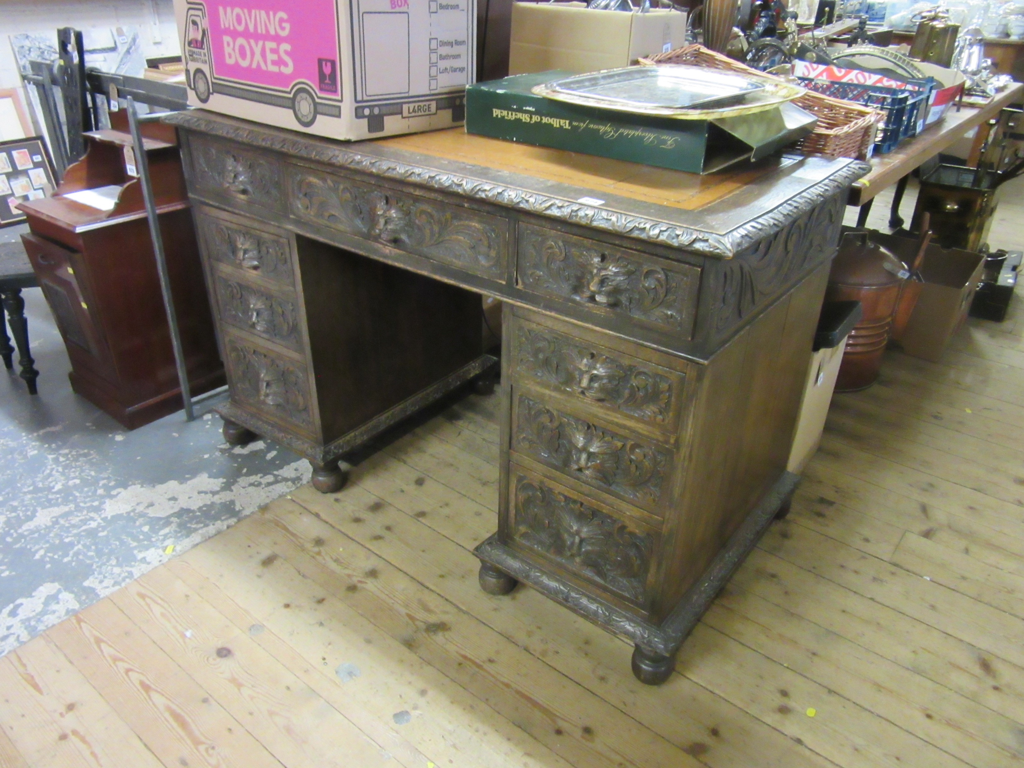 CARVED OAK LION MASK PEDESTAL DESK Image