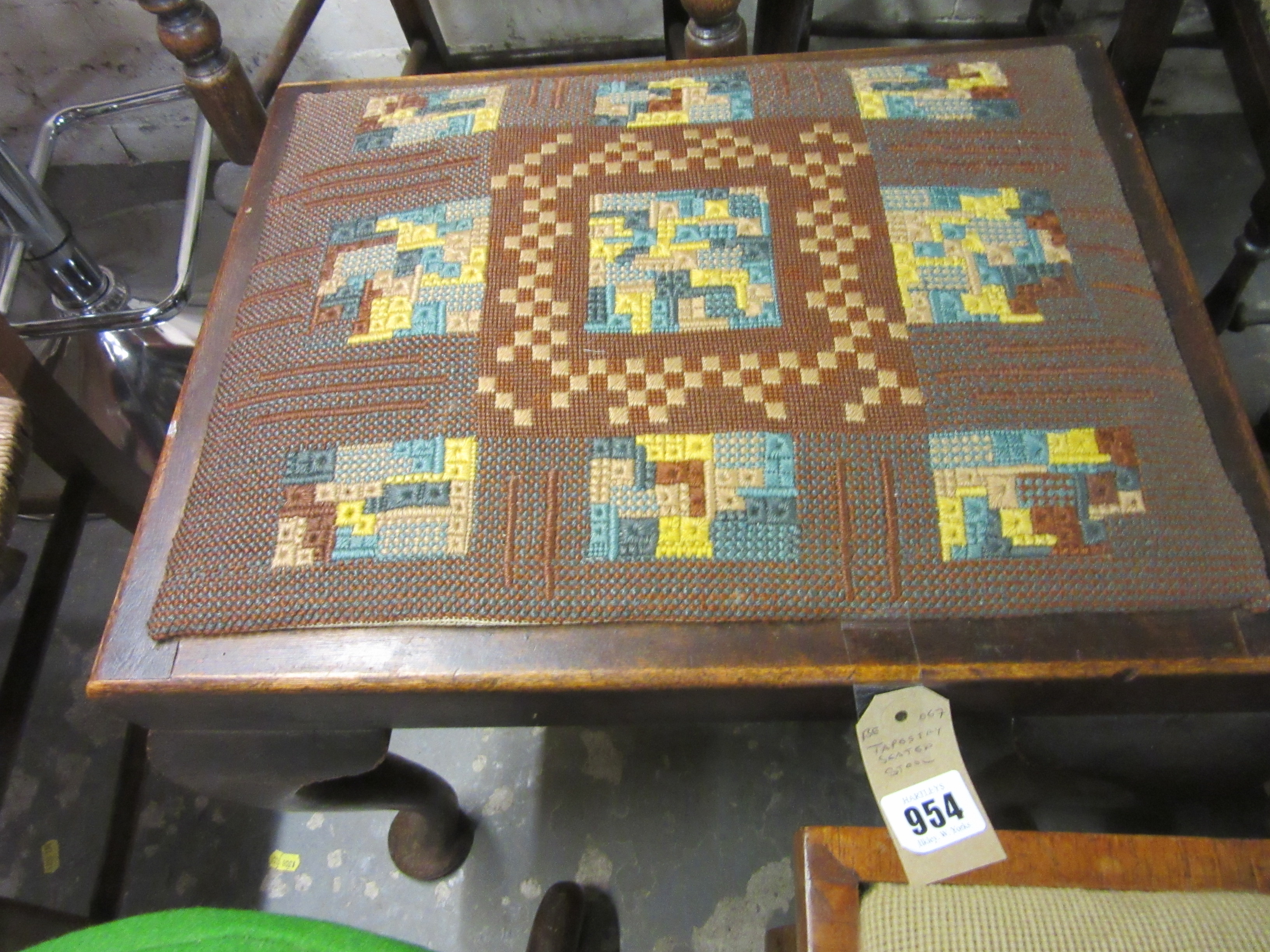 TAPESTRY SEATED STOOL Image