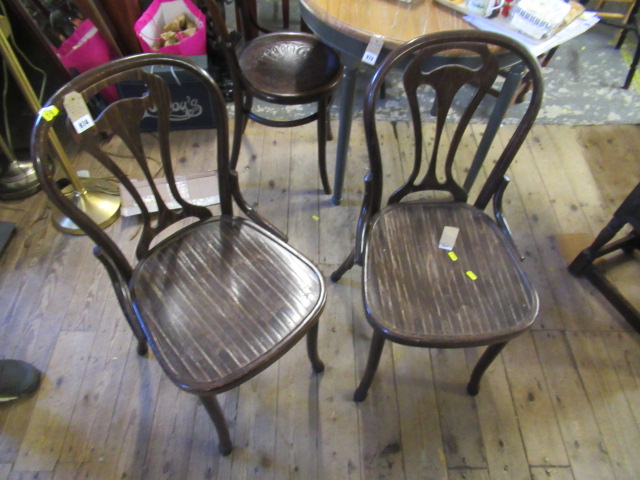PAIR OF VINTAGE BENTWOOD CHAIRS Image