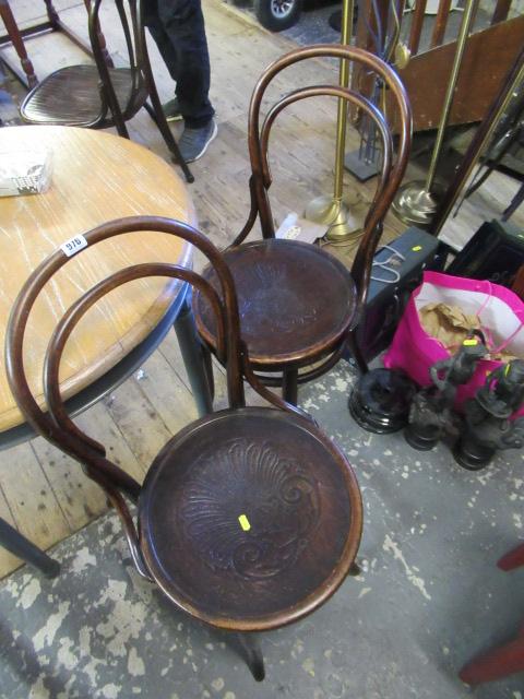 PAIR OF BENTWOOD CHAIRS Image