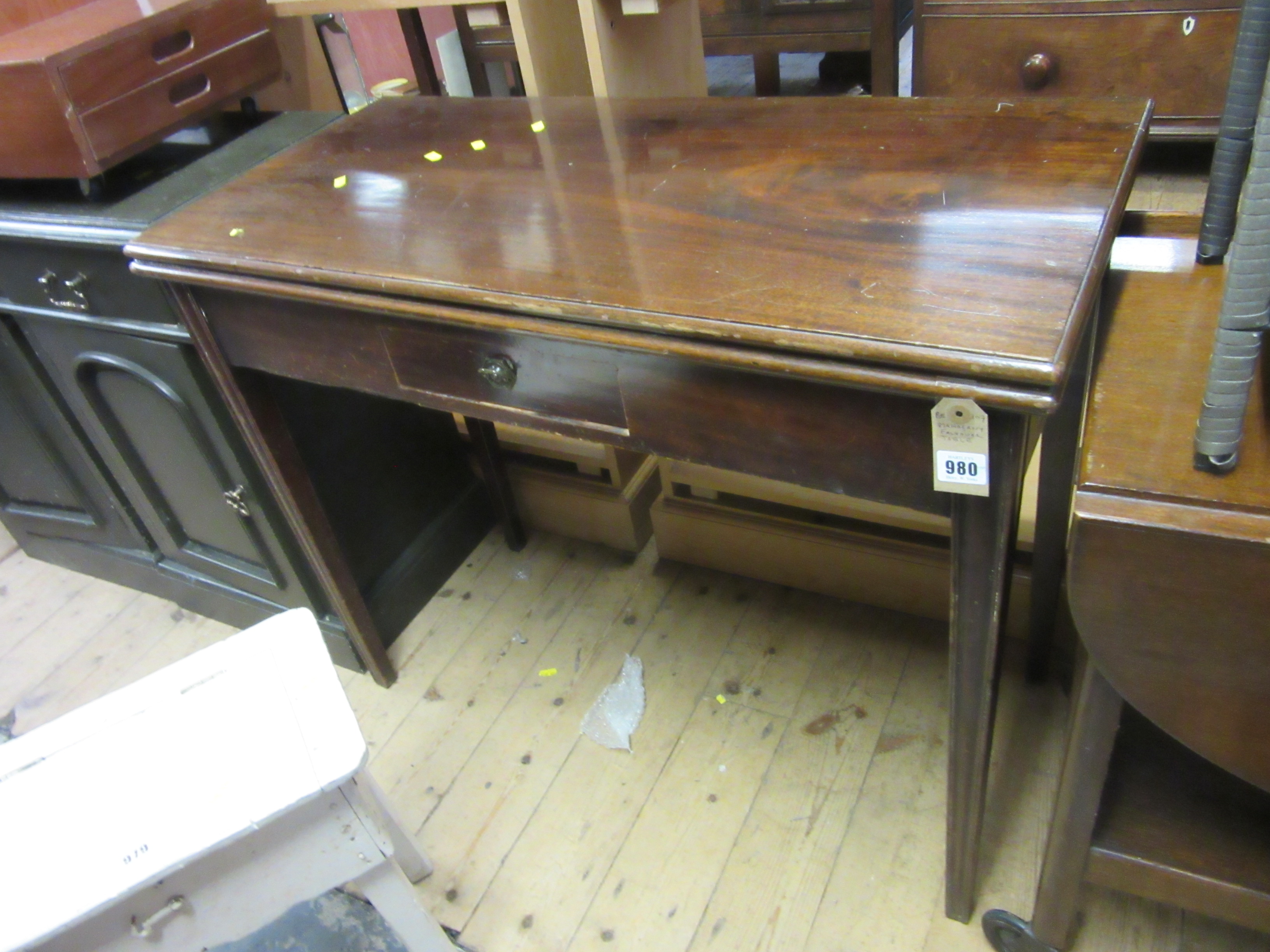 MAHOGANY FOLD OVER TABLE Image