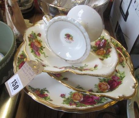 ROYAL ALBERT OLD COUNTRY ROSES CAKE STAND ETC Image
