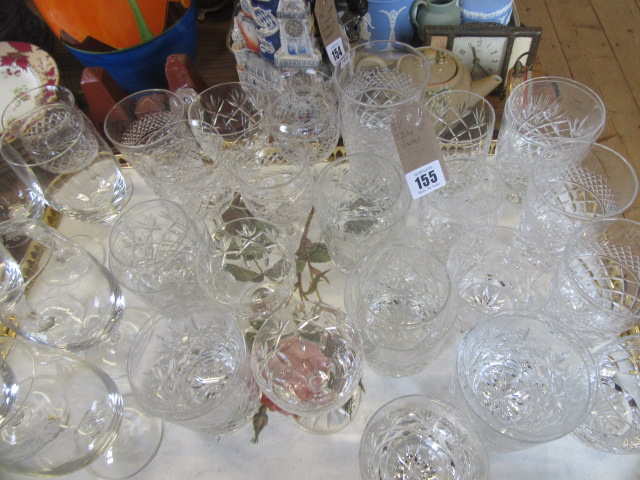 TRAY OF DRINKING GLASSES Image