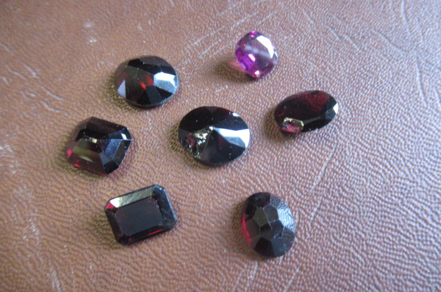 SEVEN GARNETS (5.1g) Image