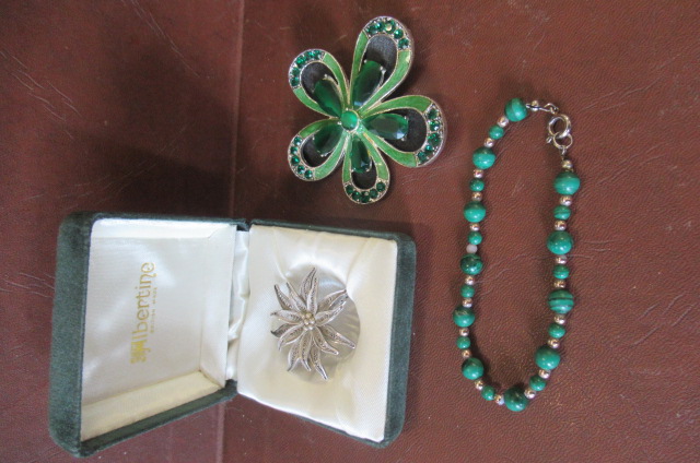 FILIGREE BROOCH MARKED 800  A GREEN FLORAL BROOCH AND A BRACELET  Image